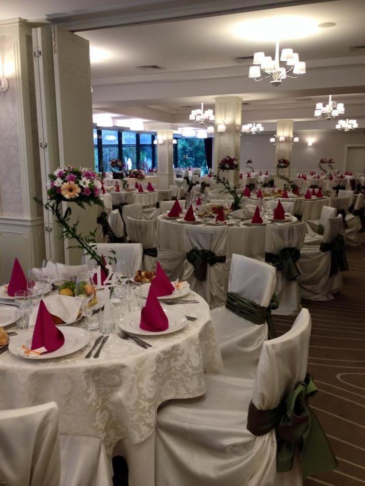 Ramada By Wyndham Slatina Parc מלון